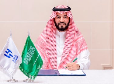Fahad bin Nafel  ocupa el cargo de presidente desde 2019. Durante su gestión, el club ha logrado 12 títulos oficiales. Al-Hilal pertenece en un 75 % al Fondo de Inversión Pública de Arabia Saudí (PIF), dirigido por el príncipe heredero Mohammed bin Salman, lo que le da gran poder económico y proyección global.