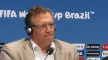 Valcke: "Aplaudo la sanci¨®n; Su¨¢rez precisa tratamiento"
