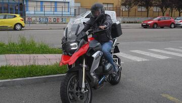 Fase 1 de la desescalada: ?se puede salir en moto y viajar dos personas?