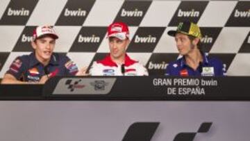 Márquez y Rossi, separados por Dovizioso.