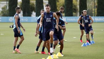 Marseille (France), 13/08/2020.- Olympique Marseille's players attend a training session at the Robert Louis Deryfus in Marseille, France, 13 August 2020. (Francia, Marsella) EFE/EPA/GUILLAUME HORCAJUELO