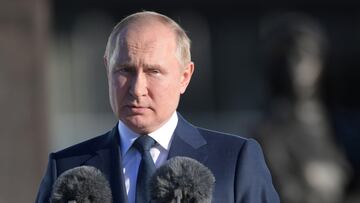 Russian President Vladimir Putin gives a speech in front of the monument "Fatherland, Valor, Honor" near the headquarters of the Foreign Intelligence Service of the Russian Federation (SVR), in Moscow, Russia June 30, 2022. Sputnik/Aleksey Nikolskyi/Kremlin via REUTERS ATTENTION EDITORS - THIS IMAGE WAS PROVIDED BY A THIRD PARTY.