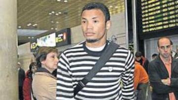 <b>FUGITIVO. </b>Jónatas, a su regreso de uno de sus cuatro viajes de esta temporada a Brasil.