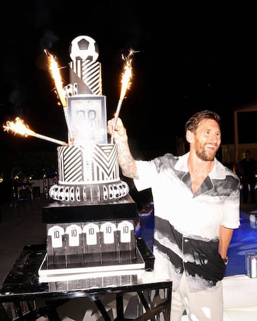 La temática de la fiesta no podría ser otra que el fútbol. 