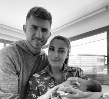 Aymeric Laporte atraviesa un momento espectacular. El jugador disputará el Mundial de Qatar, tuvo a su primer hijo junto a la bailarina el pasado mes de agosto y además se van a casar. Su relación acumula ya varios años de vida, pues cuando Laporte fichó por el Manchester City en 2018 la vasca ya le acompañó.