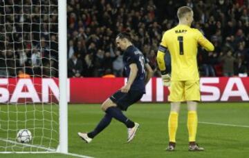1-1. Zlatan Ibrahimovic anotó el tanto del empate.