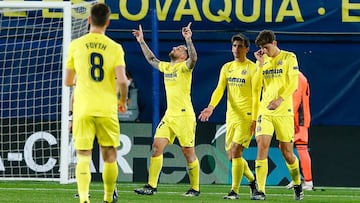 Alcacer celebra su gol al Dinamo de Zagreb.