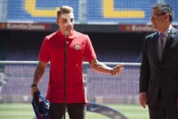 El jugador francés fue presentado en el Camp Nou.