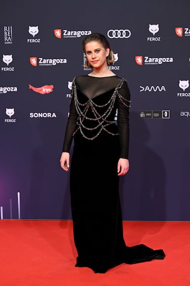 La actriz Elisabet Casanovas, protagonista de La Ruta, en la alfombra roja.