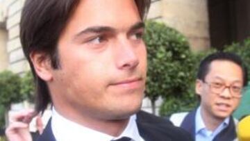 ESCÁNDALO. La tormenta que se ha llevado por delante a Flavio Briatore y a Pat Symonds, no ha afectado sin embargo a Nelsinho Piquet, que ha salido sin sanción del asunto pese a ser él quien estrelló su monoplaza en la curva 17 del trazado de Singapur en el 2008.