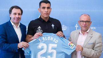 Presentación de Junio Alonso como nuevo jugador del Celta.