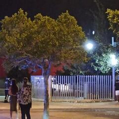 Fuego en la cubierta del Power Horse Stadium la noche de su inauguración