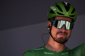 Peter Sagan se impuso en la quinta etapa del Tour de Francia tras vencer en  el esprint final. El colombiano Rigoberto Urán cayó un puesto en la general. La próxima etapa será en montaña entre Mulhouse y La Planche des Belles Filles