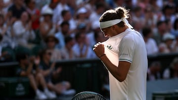 Tennis - Wimbledon - All England Lawn Tennis and Croquet Club, London, Britain - July 1, 2025 Germany's Alexander Zverev reacts during his first round match against France's Arthur Rinderknech REUTERS/Toby Melville