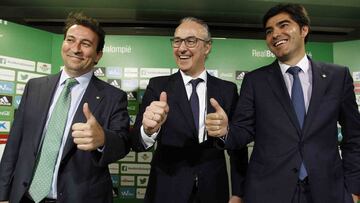 Al mando del Betis. López Catalán, Miguel Torrecilla y Ángel Haro.