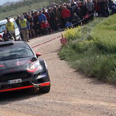 Xevi Pons triunfa en Navarra con un coche prestado