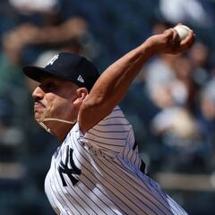 Cubano Néstor Cortés coqueteó con no-hitter en triunfo de Yankees