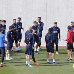 Montoya y Ferran Torres, fuera de la lista para viajar a Barcelona