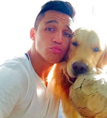 Alexis Sánchez dejó en claro en Instagram que sus perros son su pasión.