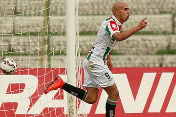 Apertura 2015-2016: Marcos Riquelme (Argentina), con 10 goles, por Palestino. Anotó un gol cada 125 minutos.