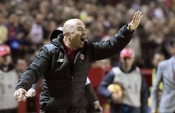 Sevilla coach, Jorge Sampaoli, during the recent Barça game.