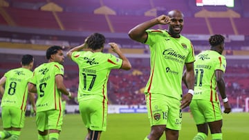 Oscar Estupinan celebrates his goal 0-1 of Juarez during the 12th round match between Atlas and FC Juarez as part of the Liga BBVA MX, Torneo Apertura 2025 at Jalisco Stadium, on October 03, 2025 in Guadalajara, Jalisco, Mexico.
