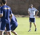 Luis Enrique dirige una sesión con sólo diez jugadores