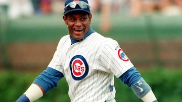 El caso de Sammy Sosa es curioso. Llegó en 1989 a los Rangers, pero ese mismo año pasó a los White Sox. La mayor parte de su carrera la vivió con los Cubs y, tras una breve estadía con los Orioles, regresó a Texas para despedirse con quienes le abrieron las puertas. El de San Pedro Marcorís pegó 609 home runs, con 2,408 hits y 1,667 carreras impulsadas.