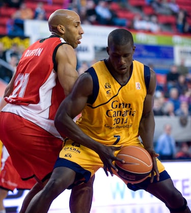 Líder histórico del Granca en anotación (3.845) y tapones; mito del club y luego presidente. Nueve temporadas amarillas y estatus de 'capitán' para la afición canaria.