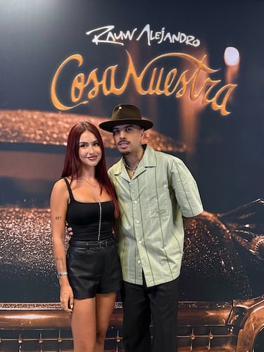 Vinicius Jr hits the beach with friends: the rich and famous on vacation