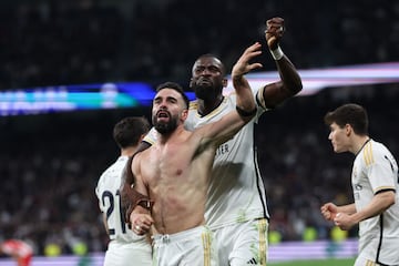 Carvajal celebra su gol.