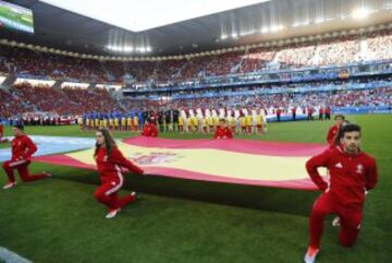 Gran ambiente en el estadio Burdeos. 