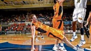 <b>DE MÁS A MENOS. </b>Eley empezó bien, pero luego perdió gas.