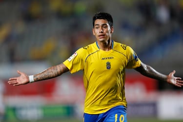 Formó parte de Las Palmas en varias temporadas, desde 2014 hasta 2021.