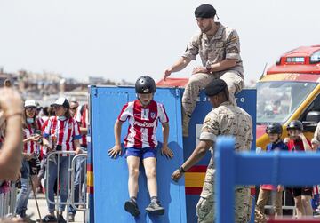 El Atleti celebra el Día del Niño en el Metropolitano