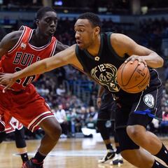 Jabari Parker y los Chicago Bulls unen sus caminos por dos años