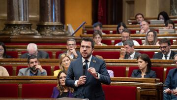 El presidente de la Generalitat, Pere Aragonès, durante una sesión de control al Govern, en el Parlament de Catalunya, a 5 de octubre de 2022, en Barcelona, Catalunya (España). Durante su intervención, el presidente de la Generalitat, ha afirmado que espera que la militancia de Junts decida continuar en el Govern y ha defendido que ve "margen para llegar a acuerdos" en las tres condiciones que plantea Junts para rehacer la crisis del Ejecutivo en el caso de que se mantenga la coalición.
05 OCTUBRE 2022;GENERALITAT;GOVERN;CRISIS;CATALUNYA
David Zorrakino / Europa Press
05/10/2022