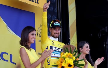 Peter Sagan ganó la etapa en una llegada al sprint y es el nuevo líder de la ronda gala.