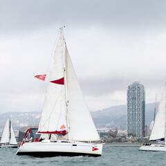 La Regata por el Alzheimer bate récords de participantes y embarcaciones en Barcelona