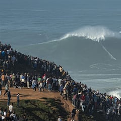 Prohiben el surf en Nazaré por culpa de las aglomeraciones con el huracán Epsilon