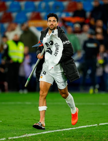 El álbum de fotos de los líos de Cömert 