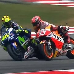 La idea que Honda rechazó y habría dado 'la Décima' a Rossi en plena guerra contra Márquez