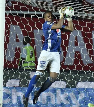 Con la llegada de Gamero, el arquero de la selección venezolana espera mantener su titularidad ante la presión que le mete Jefferson Martínez, arquero que demostró que puede atajar en un equipo grande.