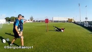 El duro entreno de Asenjo para volver al inicio de temporada