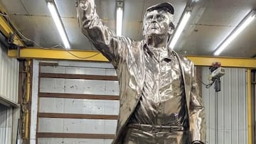 ‘Don Coloso’, la estatua dorada de Trump, no encuentra su sitio