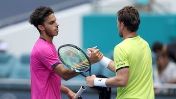 MIAMI GARDENS, FLORIDA - APRIL 01: Francisco Cerundolo of Argentina congratulates Casper Ruud of Norway after their match during the semifinals of the Miami Open at Hard Rock Stadium on April 1, 2022 in Miami Gardens, Florida. (Photo by Matthew Stockman/Getty Images)