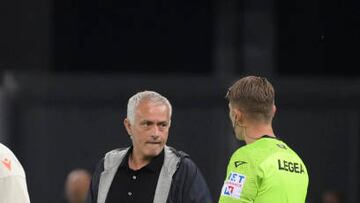 UDINE, ITALY - SEPTEMBER 04: AS Roma coach Josè Mourinho during the Serie A match between Udinese Calcio and AS Roma at Dacia Arena on September 04, 2022 in Udine, Italy. (Photo by Luciano Rossi/AS Roma via Getty Images)