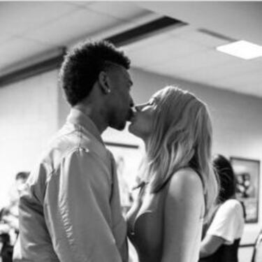 Young en su cumpleaños a Iggy: "¿Quieres casarte conmigo?"