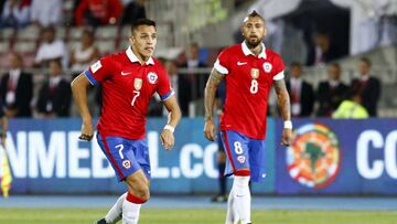 Vidal y Alexis son parte del 11 ideal que no estará en Rusia