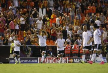 2-2. André Gómes celebró el gol del empate.
